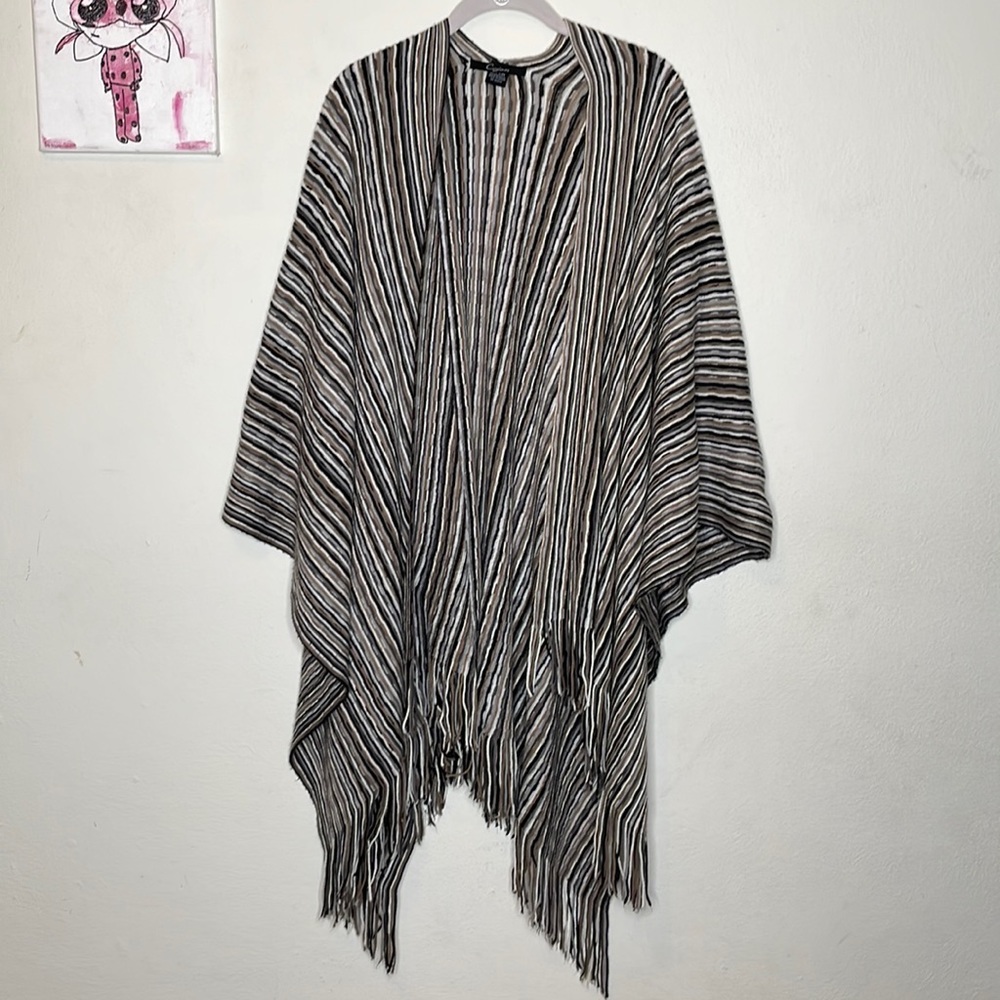 Cejon fringed topper/ shawl /scarf /cape /wrap one size - Picture 1 of 6